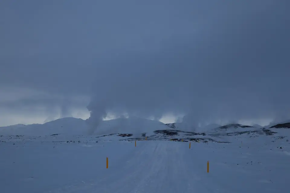 Iceland (32900304770)