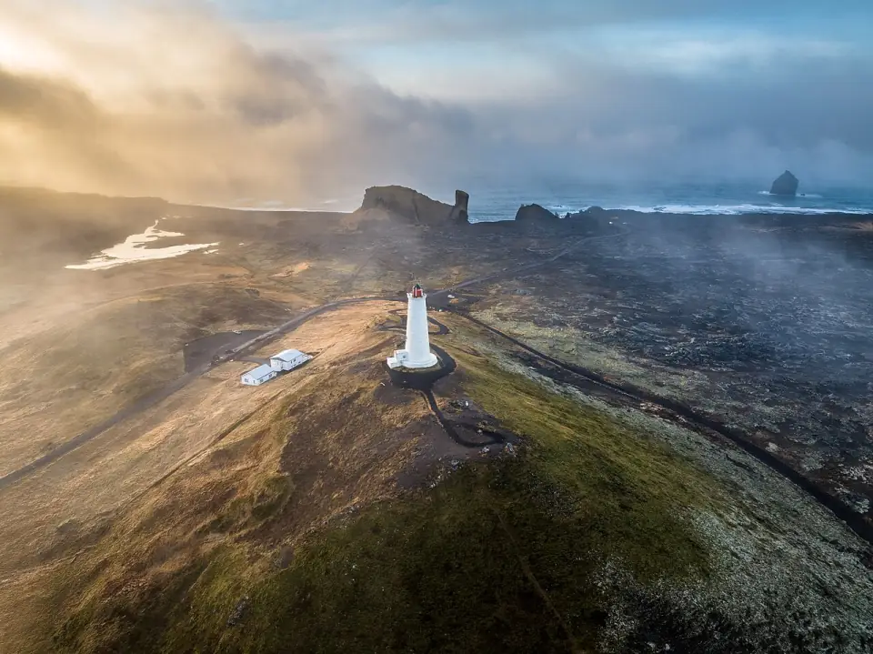 Mist over Reykjanestá